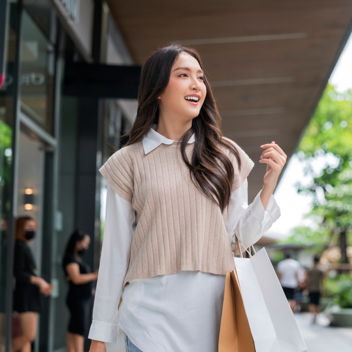 <h2>Shop with a <span style="background: linear-gradient(76.66deg, #0357ff 10.45%, #ac30ff 54.85%); color: transparent; background-clip: text;">Prepaid Card</span></h2>