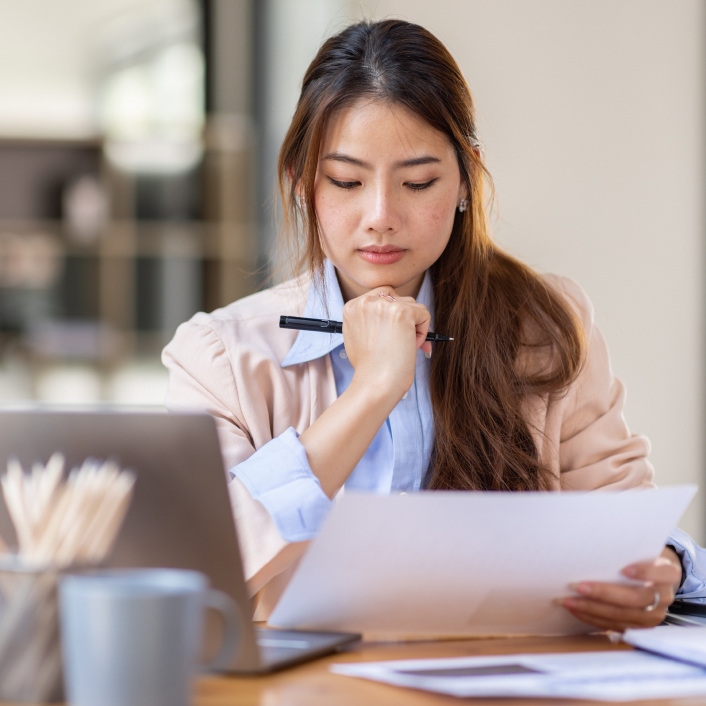 <h2>Account opening <span style="background: linear-gradient(76.66deg, #0357ff 10.45%, #ac30ff 54.85%); color: transparent; background-clip: text;">requirements</span></h2>