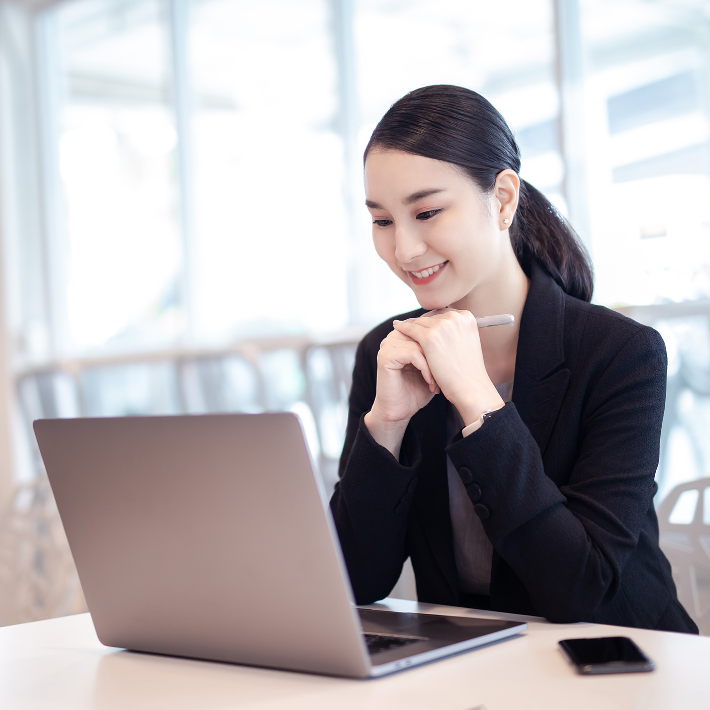 <h2>Interested in <span style="background: linear-gradient(76.66deg, #93A8FF 10.45%, #90EEFF 54.85%); color: transparent; background-clip: text;">local bonds?</span></h2>