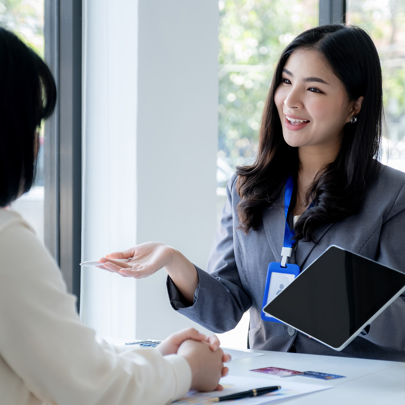 <h2>Interested in <span style="background: linear-gradient(76.66deg, #93A8FF 10.45%, #90EEFF 54.85%); color: transparent; background-clip: text;">foreign bonds?</span></h2>