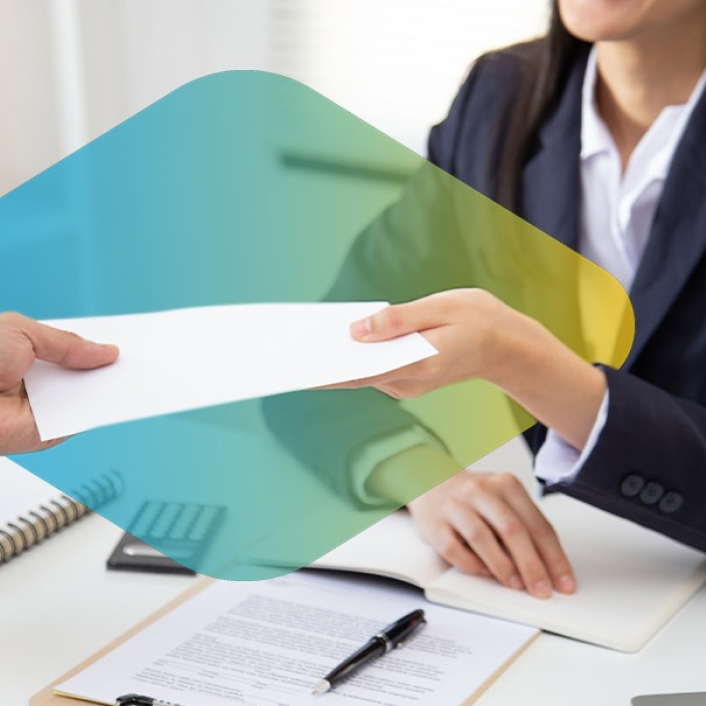 <h2>Why a checking account <span style="background: linear-gradient(76.66deg, #0357ff 10.45%, #ac30ff 54.85%); color: transparent; background-clip: text;">makes good business sense</span></h2>