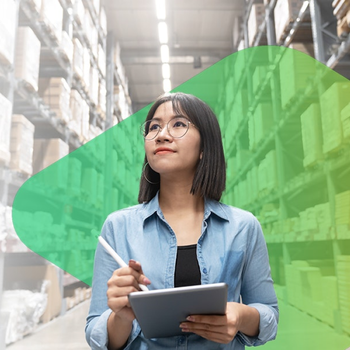 <h2>Why a commercial checking account <span style="background: linear-gradient(76.66deg, #0357ff 10.45%, #ac30ff 54.85%); color: transparent; background-clip: text;">makes good business sense</span></h2>